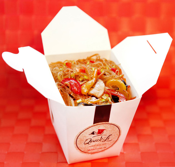 Китайская еда в коробочках