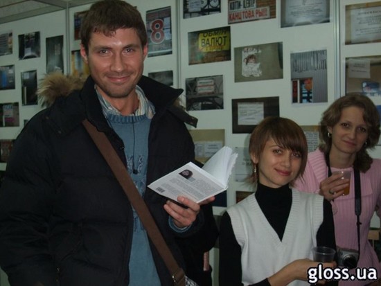 Презентация «Обнаженной души» и «Весны-поэтессы» на ярмарке Мэдвин – литературное веселье с привкусом эротики