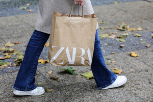 Сеть магазинов Zara возвращается в Украину – Financial Times
