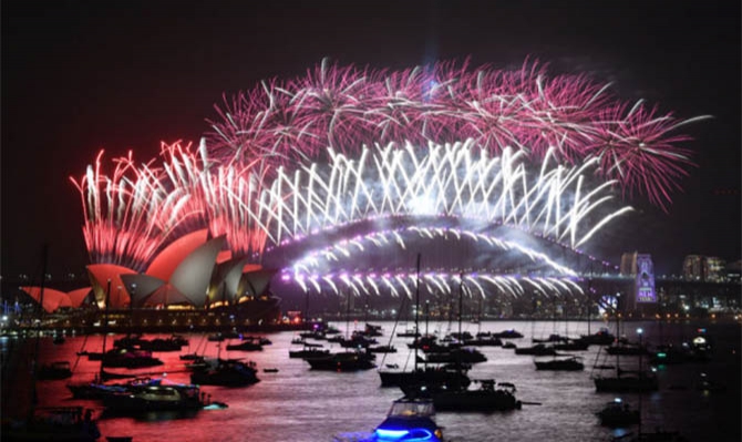 Как встречали Новый год во всем мире. ФОТО фото 5