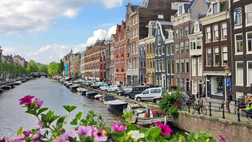 На фестиваль тюльпанов и селедку с луком. Амстердам ждет этой весной! фото 5