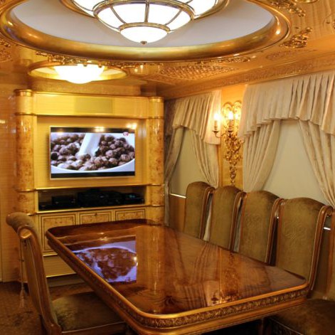 Царские хоромы: вагон-салон от 