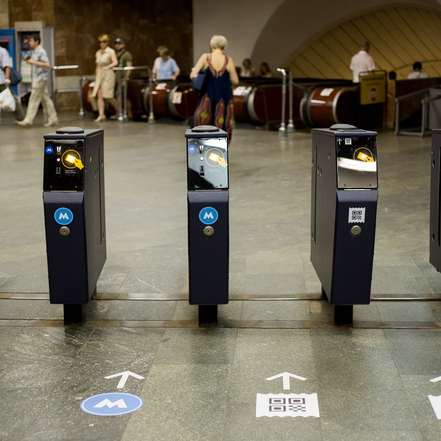 Кто следующий: одна из станций киевской подземки полностью отказалась от жетонов и касс