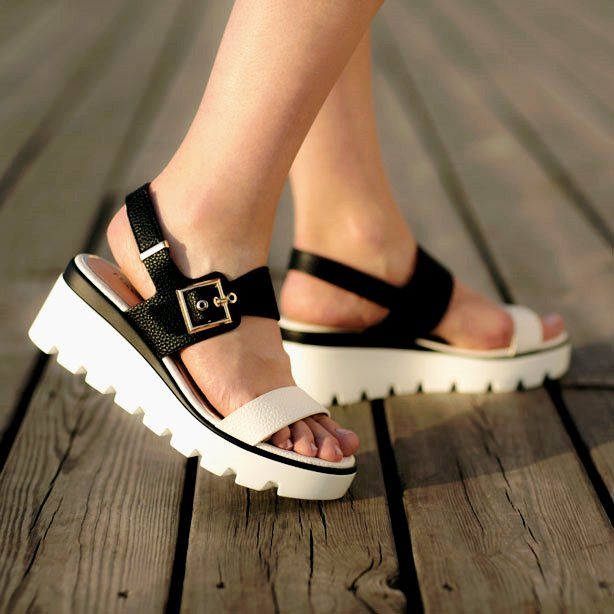 Из Украины уходит российская сеть магазинов обуви