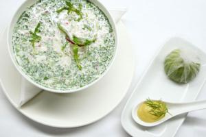 Шапку надень. Почему герои «Игры престолов» не носят головных уборов