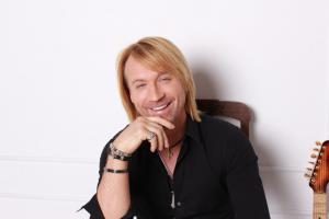 Цитируем: 20 мыслей Олега Винника и его поклонников в Facebook