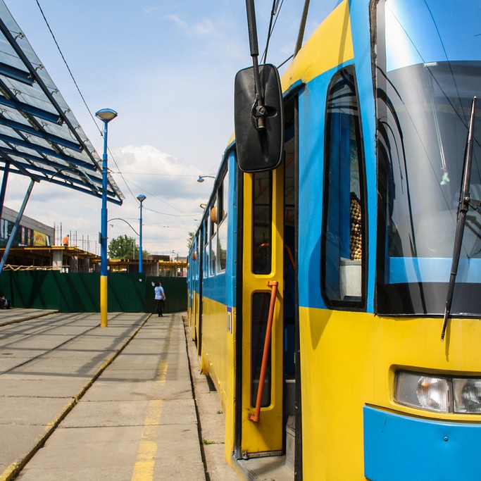 В Киеве появился новый скоростной трамвай. Фото