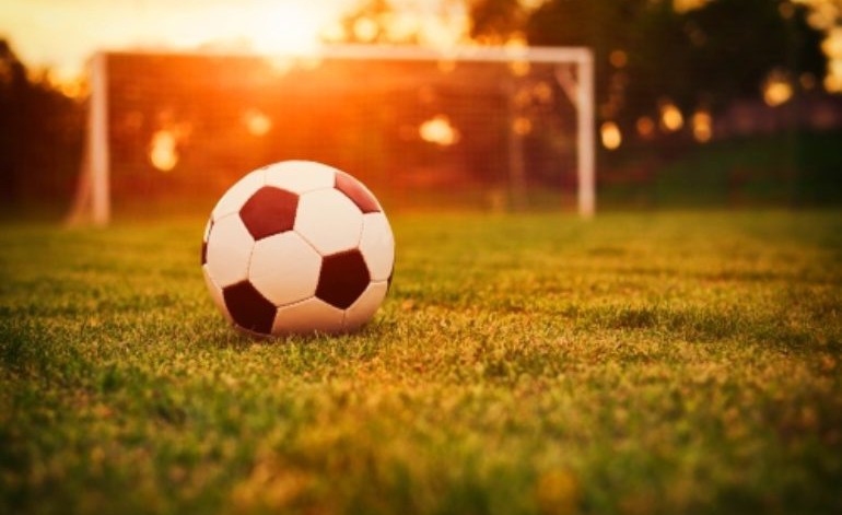 В Киеве появится футбольная площадка с PlayStation и вечеринками