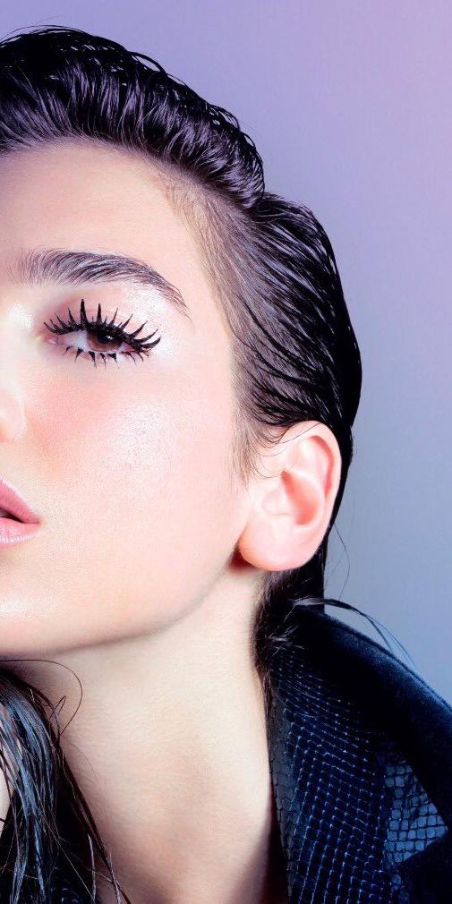 Стало известно, кто из мировых звезд споет на финале Лиги Чемпионов в Киеве