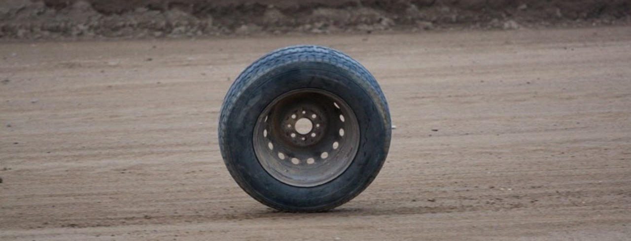 Киевская маршрутка на ходу потеряла колесо. Фото, видео