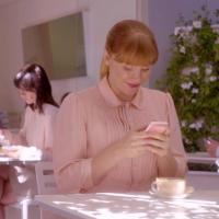 Не звонить и не лайкать старые фото: 5 новых правил этикета, которые мы заслужили