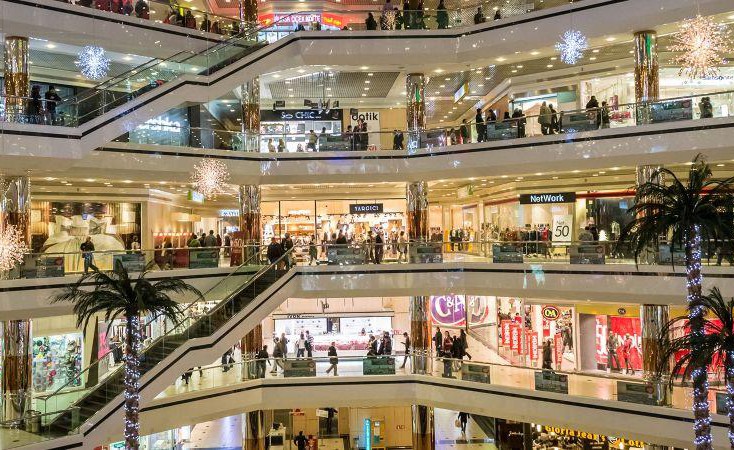 В столице могут закрыть 21 торговый центр