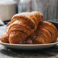 Воздушный и с корочкой: где в Киеве подают французские круассаны