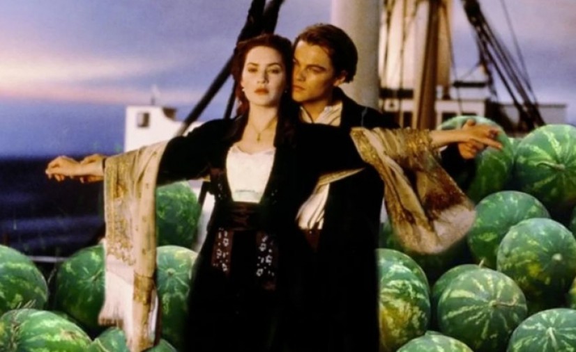 Стало известно, отправлят ли вторую баржу с арбузами в Киев