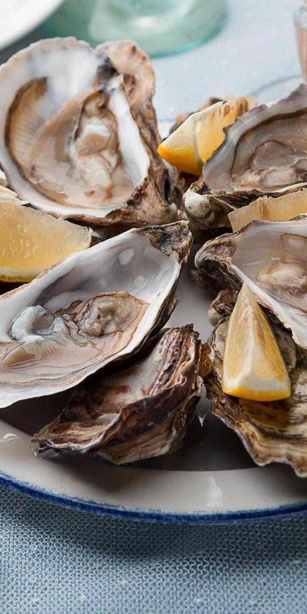 На Бессарабке открылся бар с едой по 1 евро