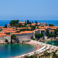 Планируем заранее летний отпуск: Черногория, Израиль, Чехия или Албания?