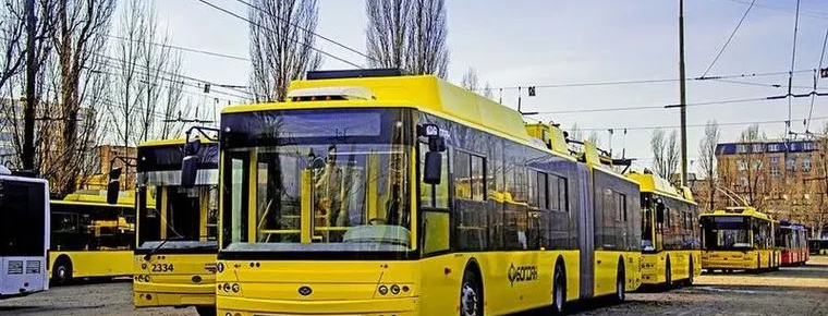 В Киеве появится 55 особо крупных низкопольных троллейбусов