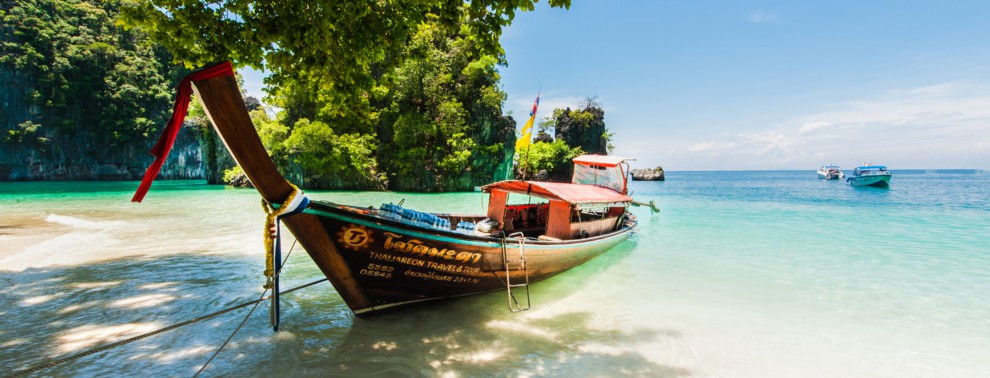 Таиланд вновь отменил визы для украинцев