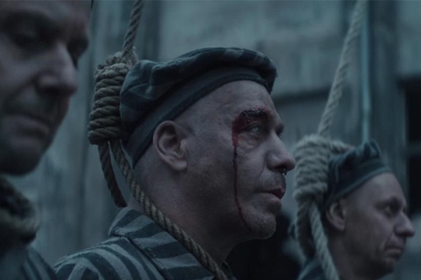 Группу Rammstein обвинили в антисемитизме из-за их нового видео