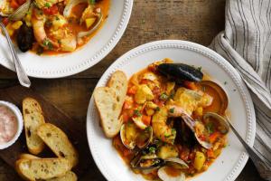 Буйабес - традиционный марсельский суп в заведениях Киева. 8 мест, где его аромат унесет в Прованс