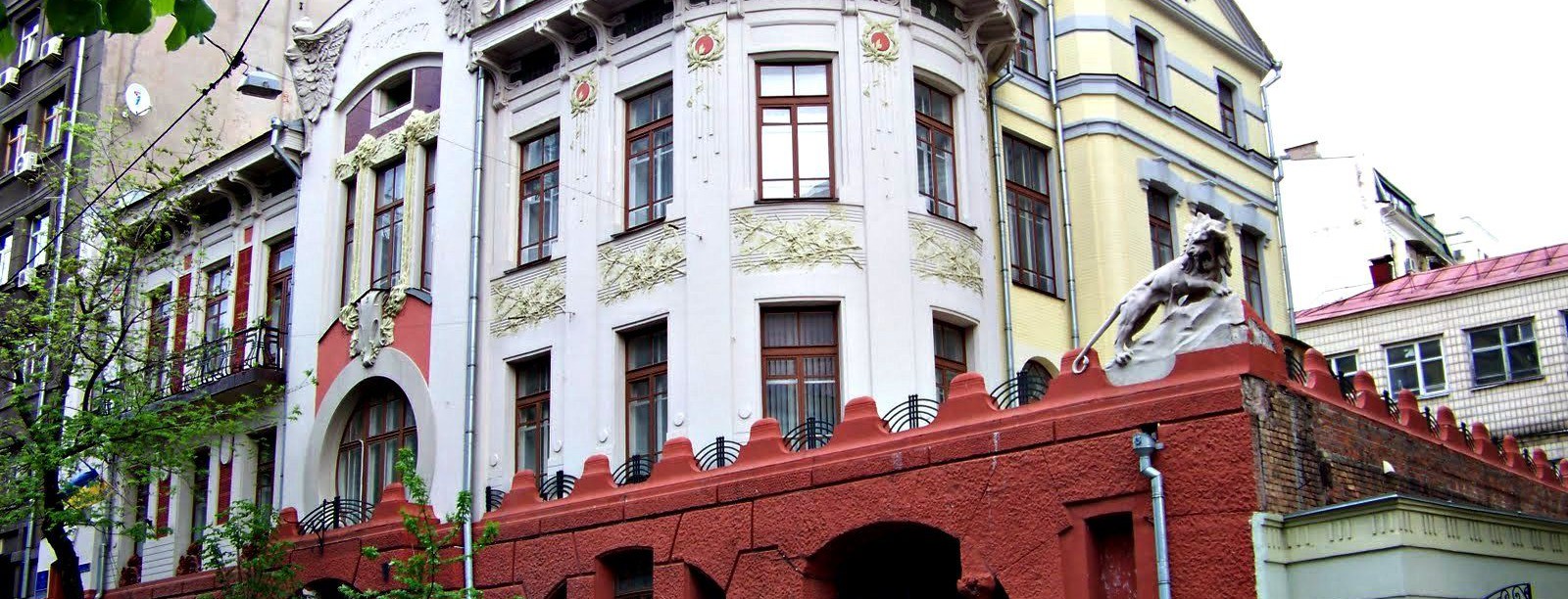 В Киеве пройдет вечеринка на крыше старинного особняка