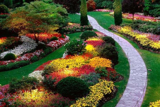 На Певческом поле пройдет выставка из 150 тысяч цветов