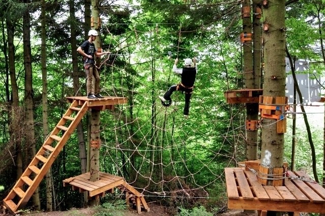 В Дарницком районе появится веревочный парк