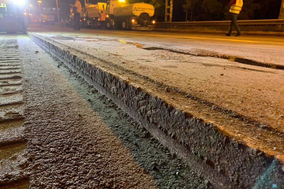 На проспекте Степана Бандеры начался капитальный ремонт. Фото, видео