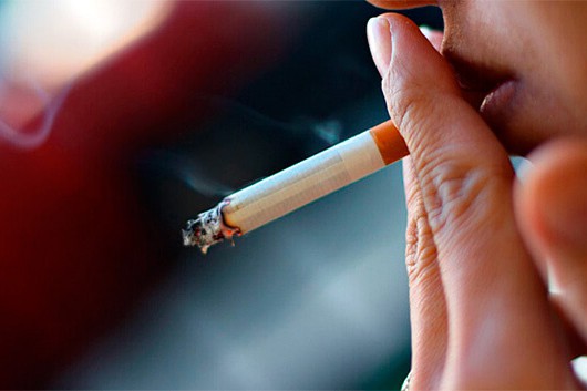 Названо количество людей, оштрафованных за курение в неположенном месте в Киеве
