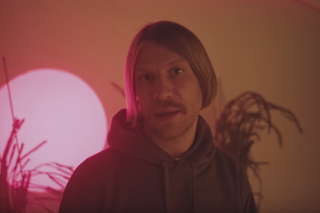 Иван Дорн записал в стихах экоманифест к человечеству. Видео