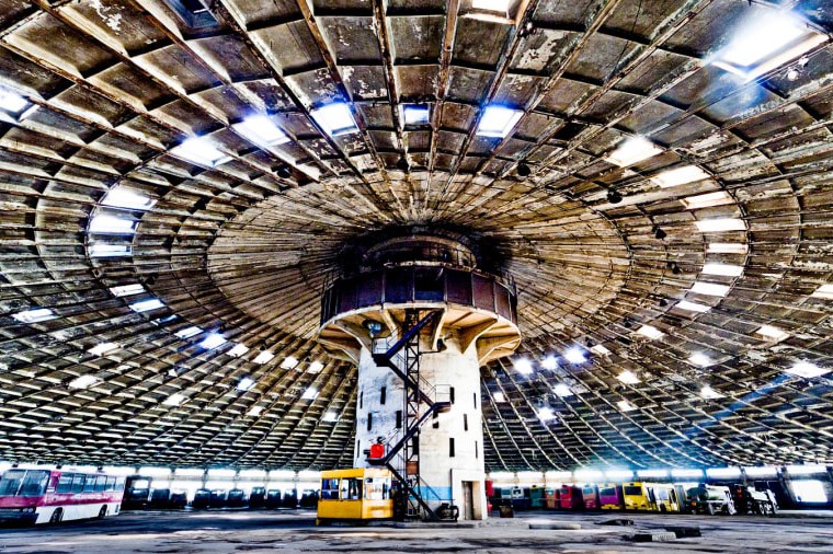 CNN написал о киевском заброшенном автобусном парке