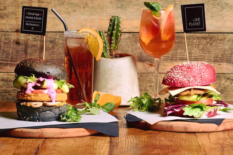 В столице закрывают кафе для веганов 