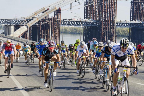 В Киеве завтра во время проведения велогонки перекроют движение на улицах: как проехать