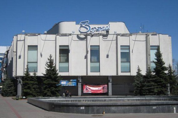 Кинотеатр «Зоряный» в ходе реконструкции стал шестиэтажным