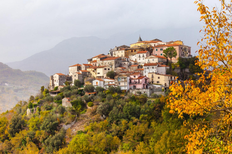 За переезд в итальянский регион Молизе заплатят $27 000