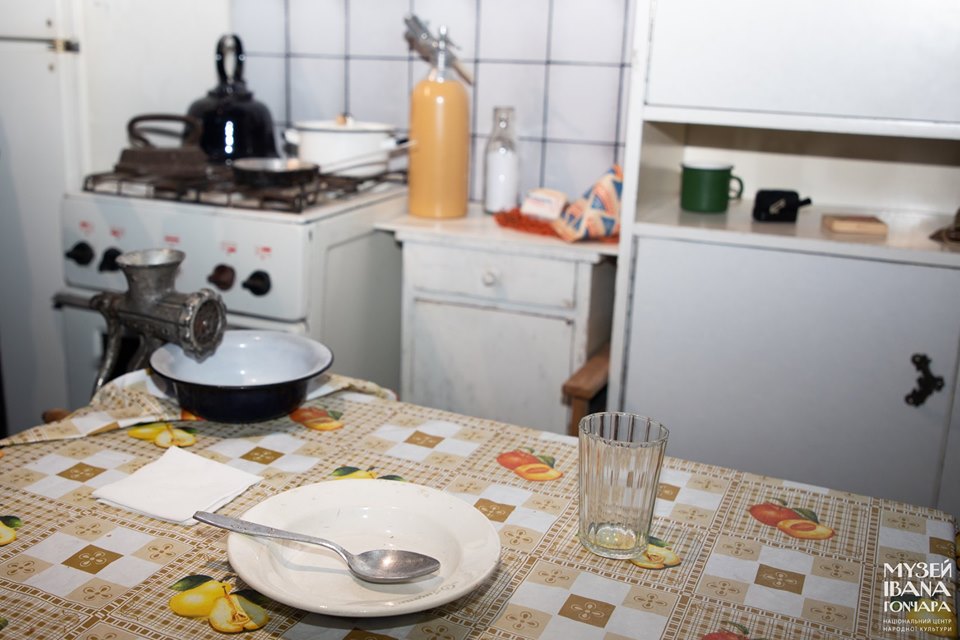 В Киеве начали развенчивать мифы о Советском Союзе. Фото