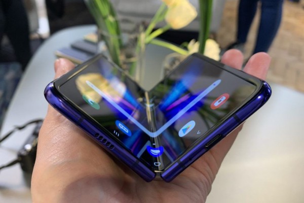 Samsung отказался продавать новый Galaxy Fold в Украине