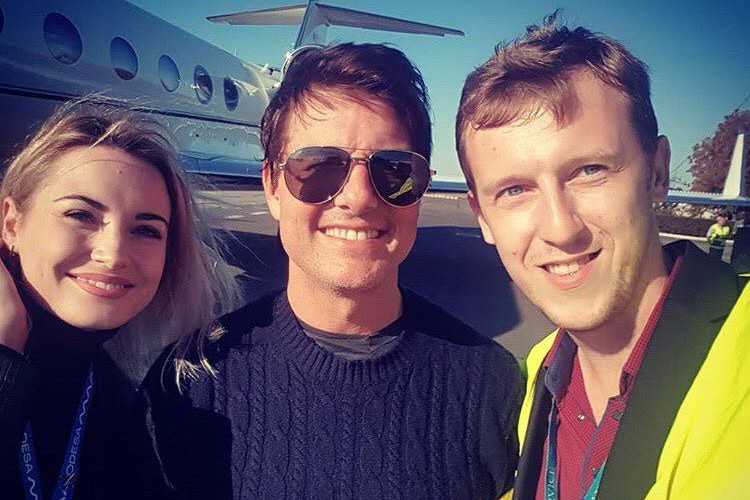 После Киева Том Круз побывал в Одессе и улетел во Львов. Фото