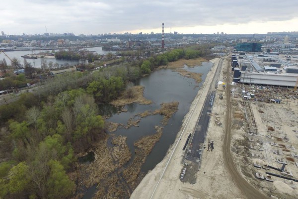 Киевлян приглашают присоединиться к толоке и убрать прибрежную зону реки Почайна