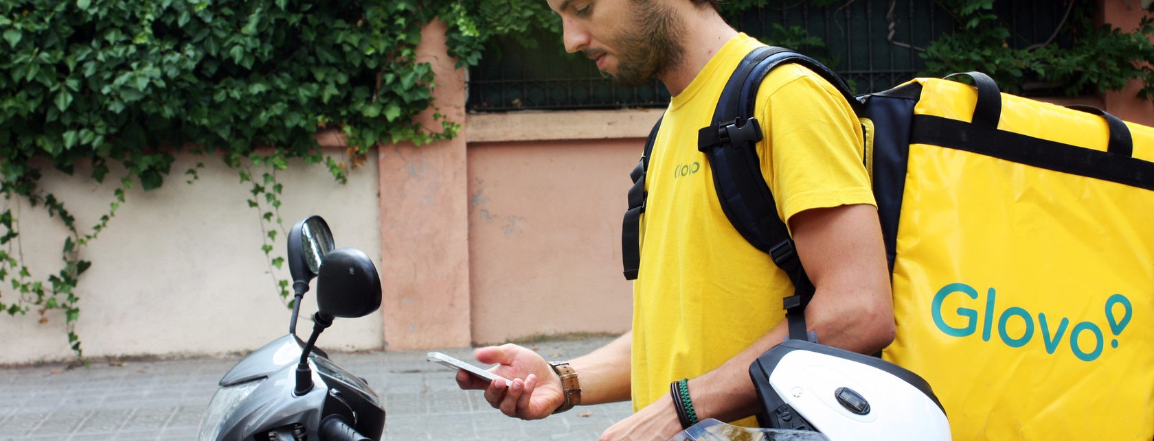 Что украинцы чаще всего заказывают у курьеров Glovo