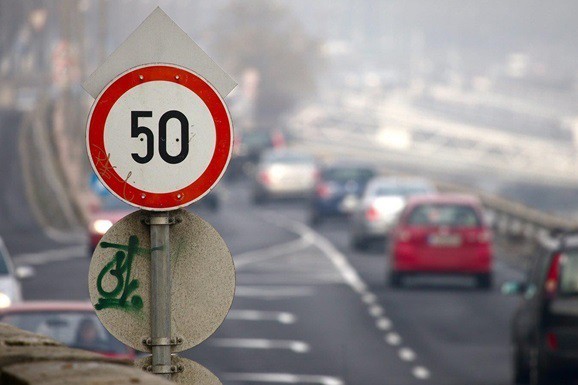 В Киеве ограничат скоростной режим на некоторых улицах: список