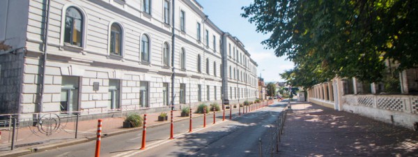 В Киеве перекрыли одну из улиц на Подоле: как объехать