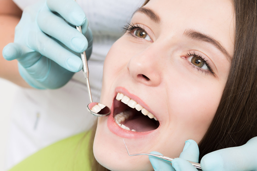 Профессиональная чистка зубов. Разрушаем мифы