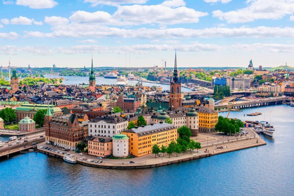 В Швецию за 10 евро: Ryanair начала распродажу 100 тысяч билетов в Европу