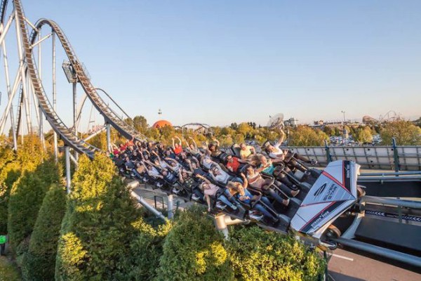 В Дарницком районе столицы могут убрать аттракционы в городском парке