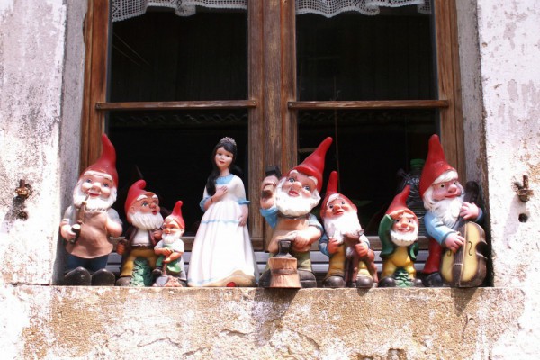 В США начали разбирать по полочкам сказку 