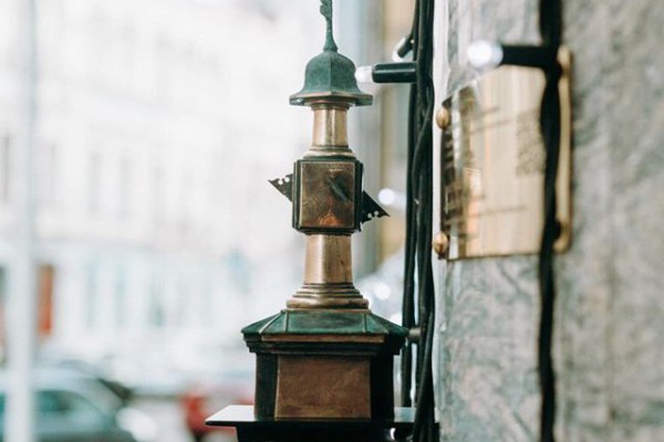 В Киеве открыли скульптуру самых старых солнечных часов - ФОТО