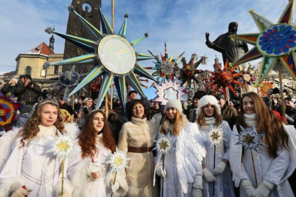 «СКАЙ», Шествие звездочетов и народные гуляния: что ожидает киевлян сегодня на Софийской площади