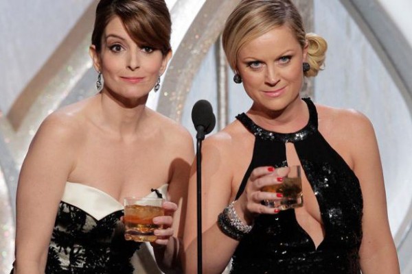 Актрисы Тина Фей и Эми Полер снова возвращаются к роли ведущих на «Золотом глобусе»