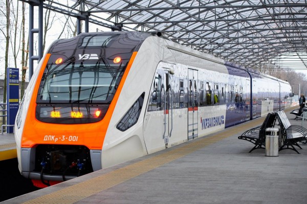 В Киеве сломался новый экспресс поезд по маршруту в аэропорт Борисполь